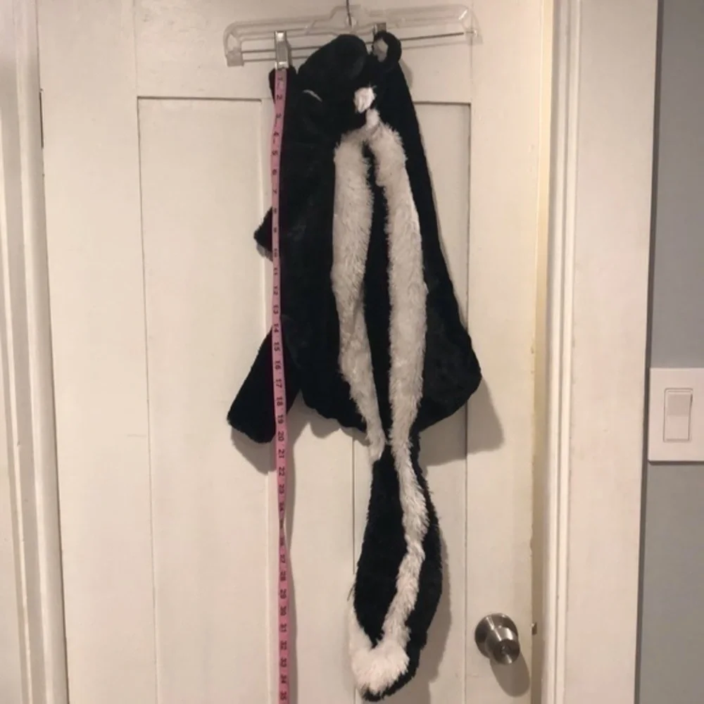 Target dog skunk